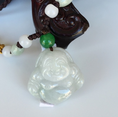 拍翡翠佛公，我只在乎人氣！珠寶玉器圈的營(yíng)銷智慧